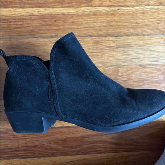 Just fab Suede Booties - Picture 1 of 5